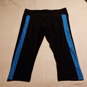 Bally Total Fitness Crop Leggings